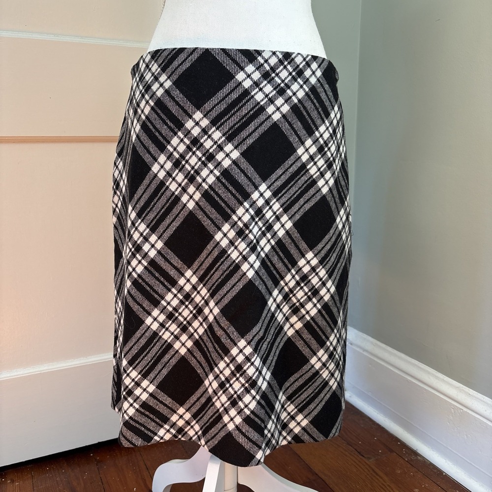 Talbots Classic A-Line Black White Plaid Skirt Size 10 Wool Blend